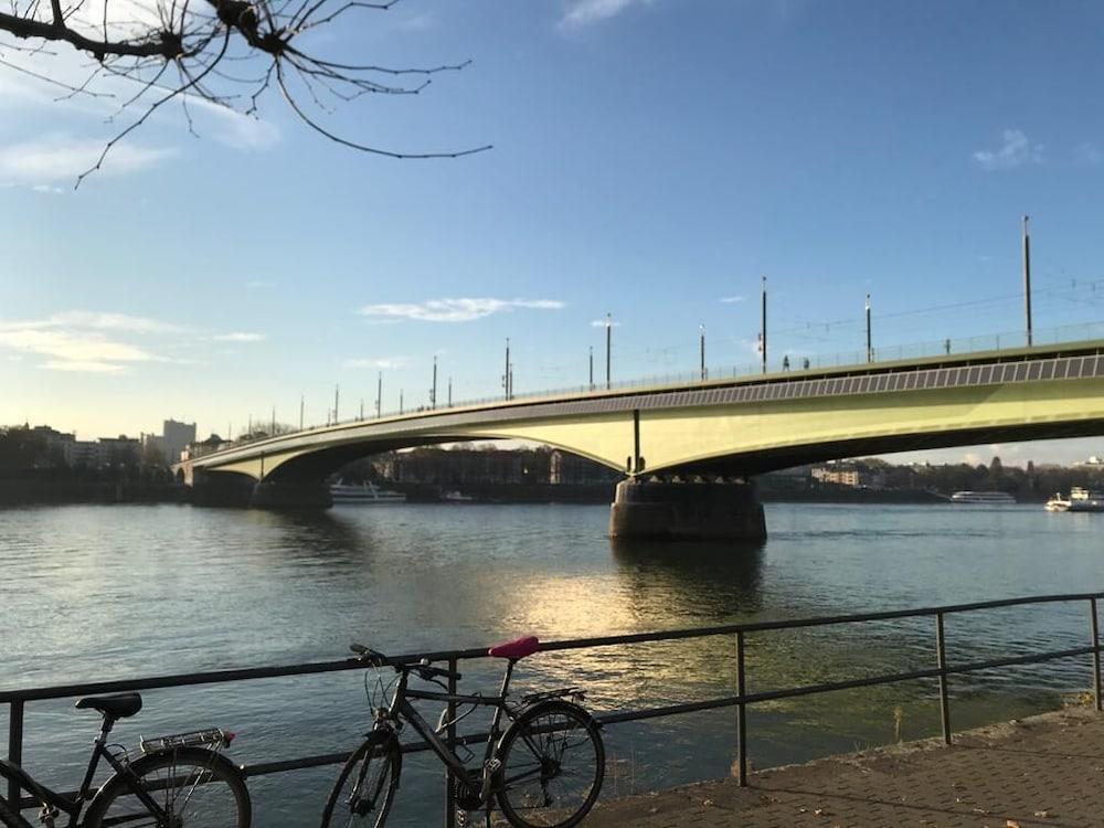 Hotel Restaurant Zur Post 波恩 外观 照片